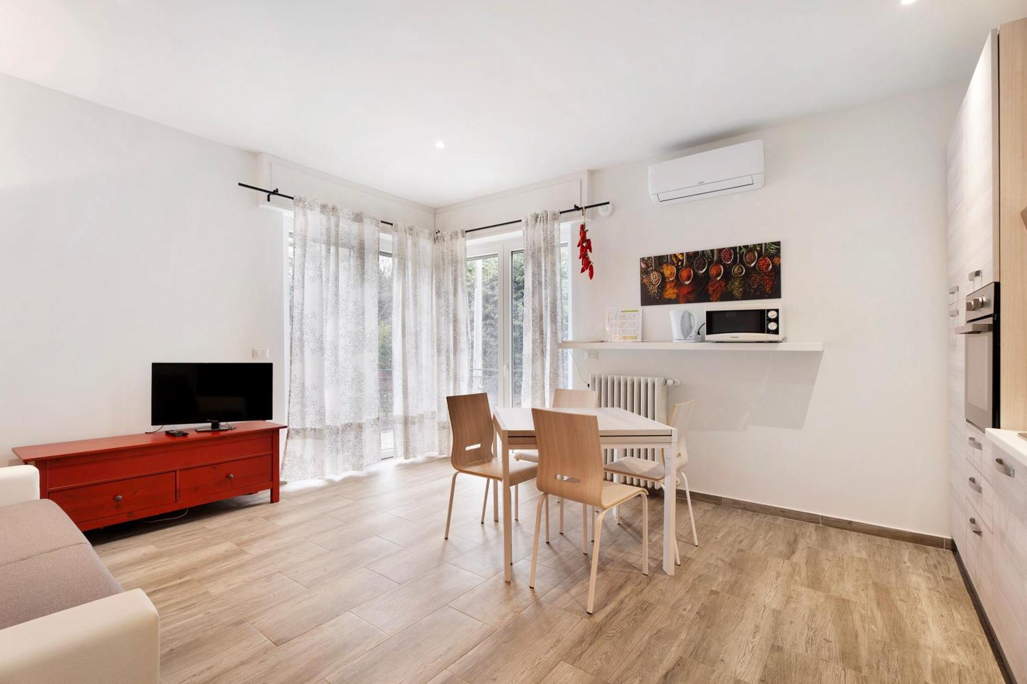 Sweet Home Apartments Peperoncino 阿罗纳 外观 照片